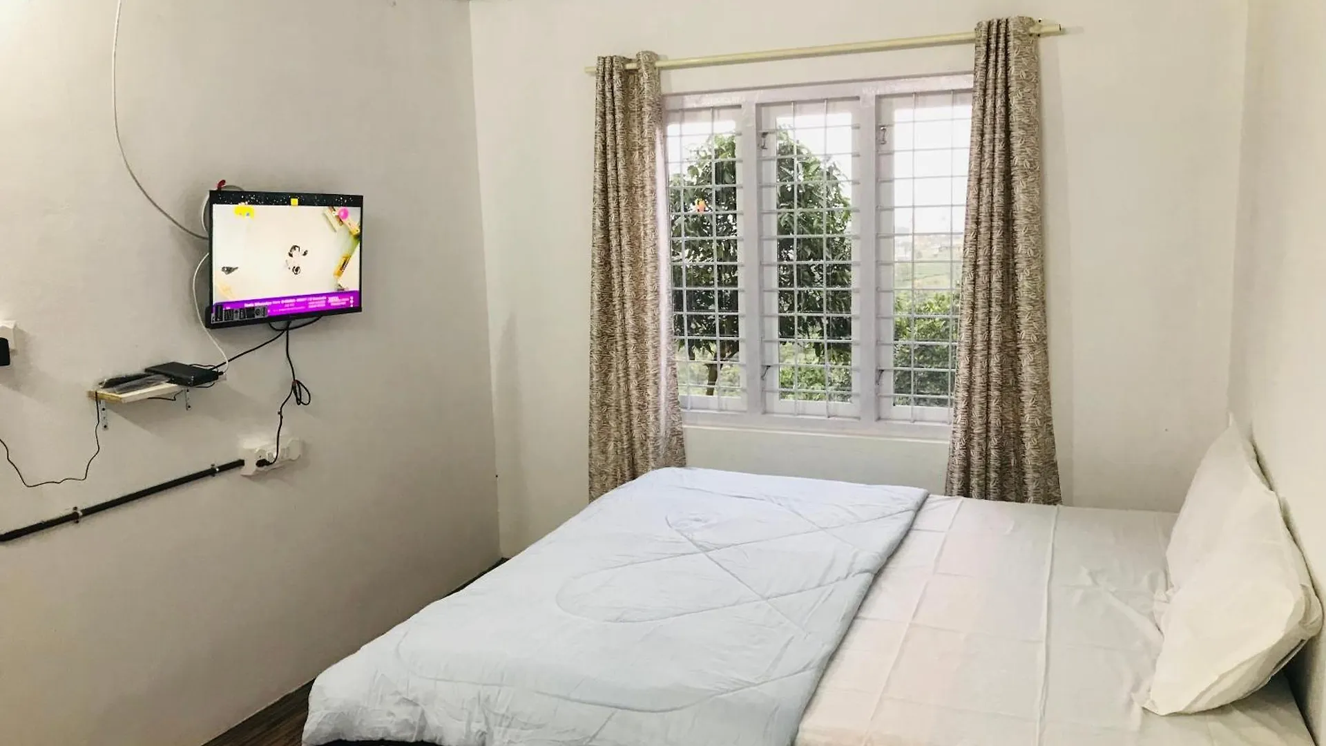 Clarion Home Stay Calvarymount Udumbanshola Hindistan